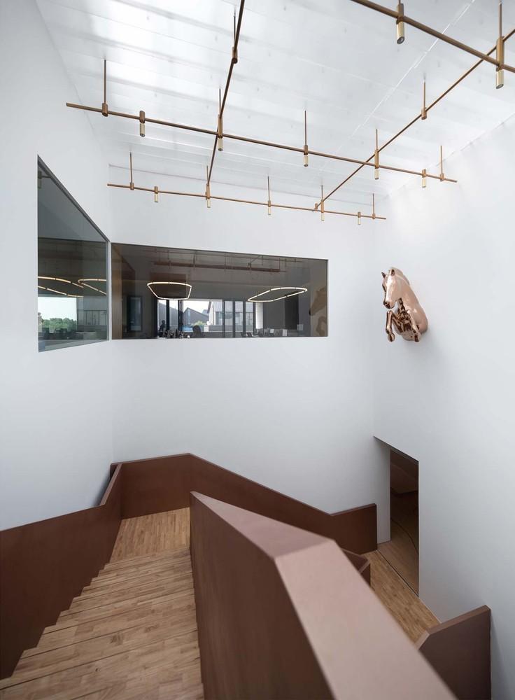 08_%E9%A1%B6%E9%83%A8%E5%A4%A9%E7%AA%97%E7%BB%99%E4%B8%AD%E5%BA%AD%E5%B8%A6%E6%9D%A5%E5%85%85%E8%B6%B3%E9%98%B3%E5%85%89%E4%B8%A8The_Skylight_at_theTop_Brings_Plenty_of_Sunlight_to_the_Atrium%C2%A9%E5%90%B4%E6%B8%85%E5%B1%B1-1.jpg 08_%E9%A1%B6%E9%83%A8%E5%A4%A9%E7%AA%97%E7%BB%99%E4%B8%AD%E5%BA%AD%E5%B8%A6%E6%9D%A5%E5%85%85%E8%B6%B3%E9%98%B3%E5%85%89%E4%B8%A8The_Skylight_at_theTop_Brings_Plenty_of_Sunlight_to_the_Atrium%C2%A9%E5%90%B4%E6%B8%85%E5%B1%B1-1.jpg