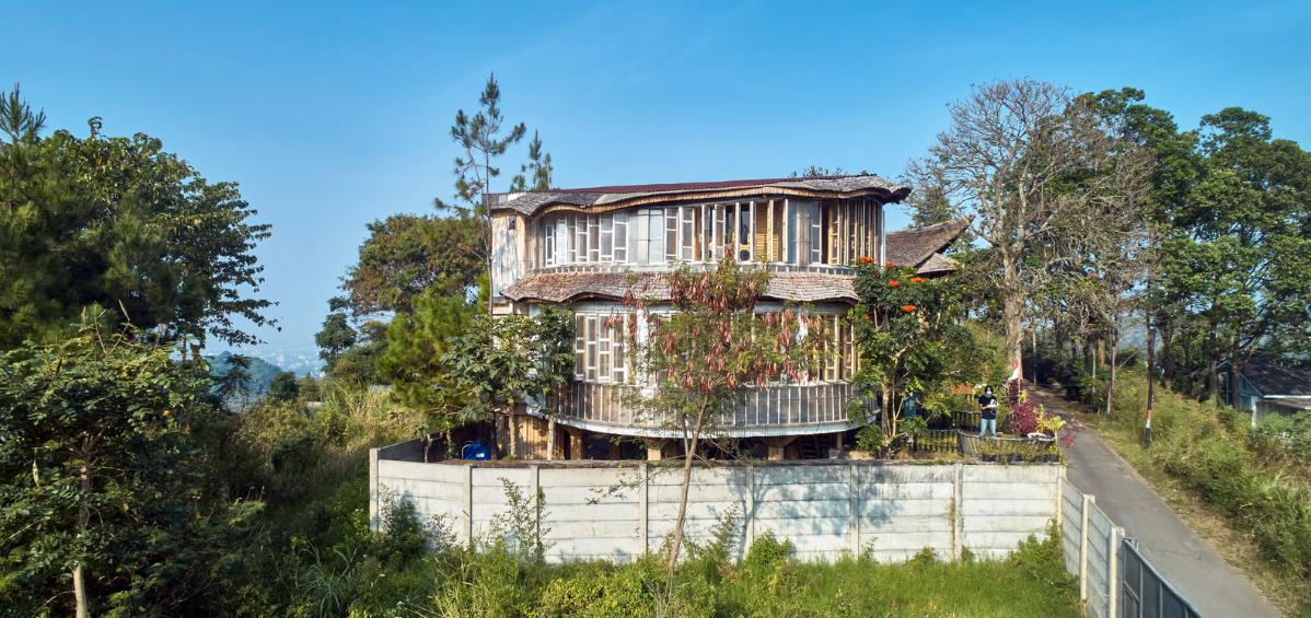 03-inside_The_Residence_-_Sumarah-facade_5.jpg 03-inside_The_Residence_-_Sumarah-facade_5.jpg