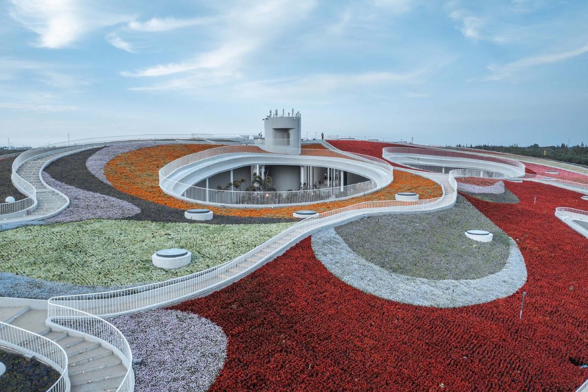 %E5%B1%8B%E9%9D%A2%E8%8A%B1%E5%9D%A1_Roof_Garden.jpg %E5%B1%8B%E9%9D%A2%E8%8A%B1%E5%9D%A1_Roof_Garden.jpg