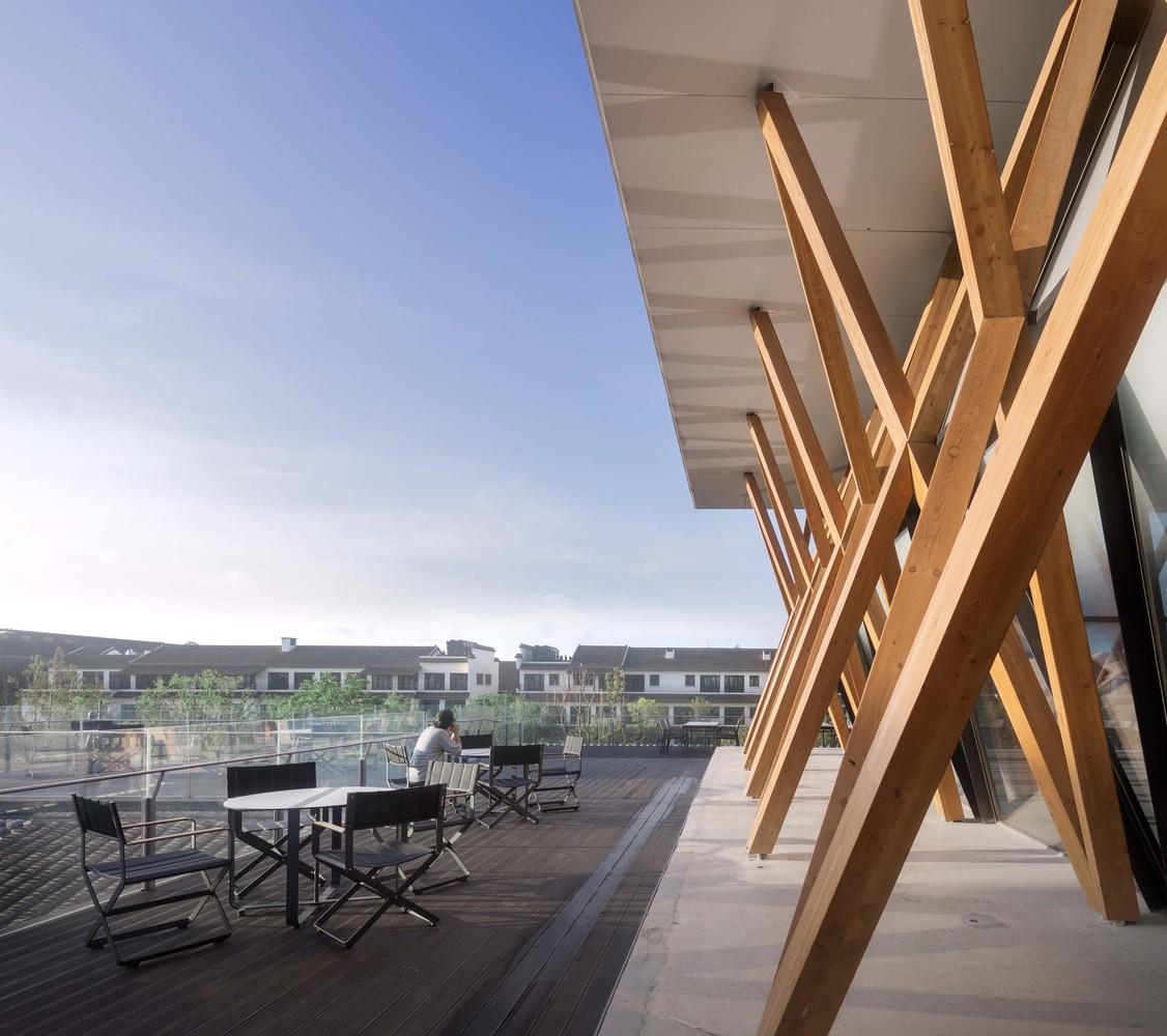 9_二層露臺_與木結構_Terrace_and_Wood_Structure_攝影:梁山_Photographer_LIANG_Shan.jpg 9_二層露臺_與木結構_Terrace_and_Wood_Structure_攝影:梁山_Photographer_LIANG_Shan.jpg