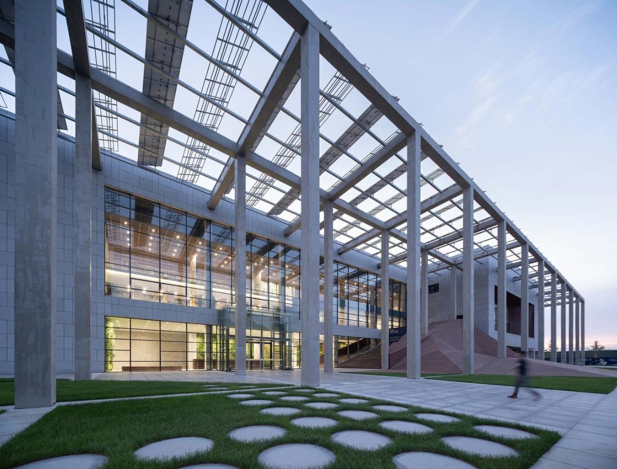 05_圖書館像社區的一盞明燈(攝影:曾天培).jpg 05_圖書館像社區的一盞明燈(攝影:曾天培).jpg